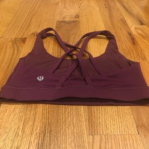 Lululemon • Energy Bra sz 4